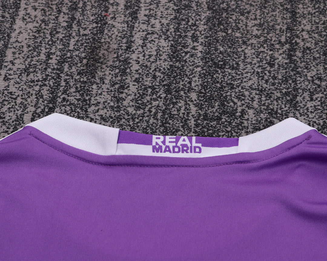Real Madrid 16/17 Children's Away Retro Set - Long Sleeve