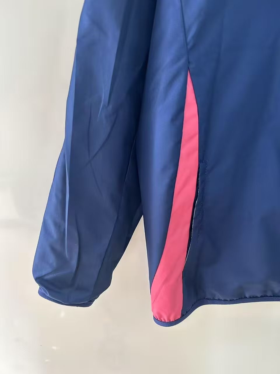 Sweden Windbreaker Jacket - Navy Blue