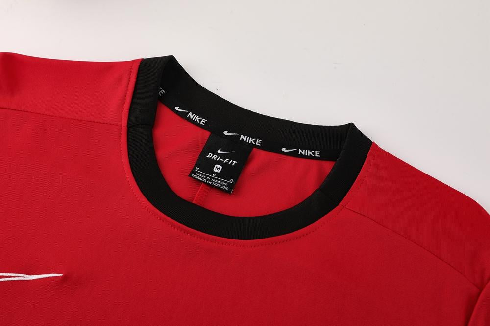 Nike Training Shirt - Red III