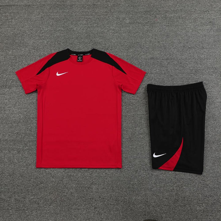 Nike Training Kit - Red/Black
