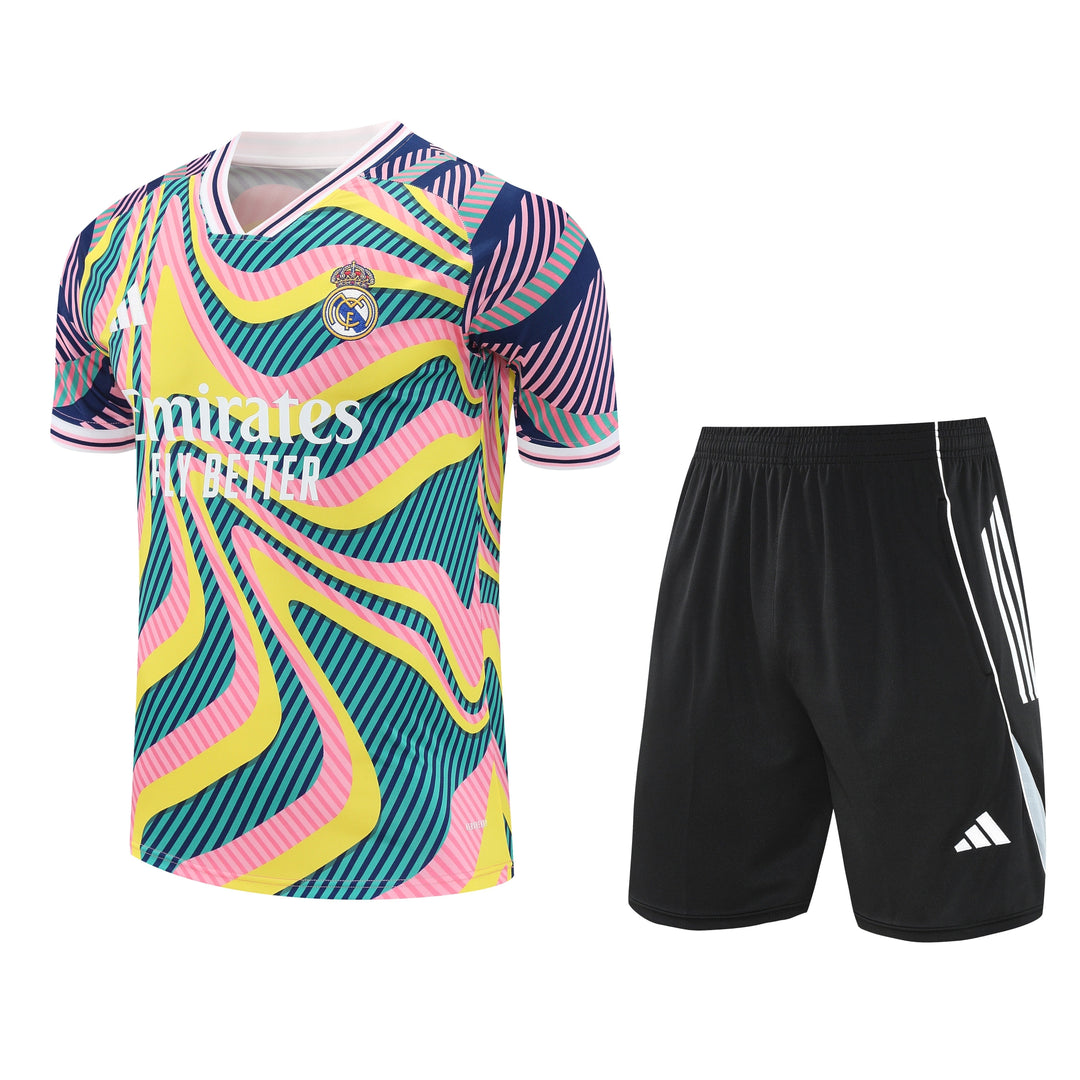 Real Madrid 2025/26 Training Kit - Pink/Green