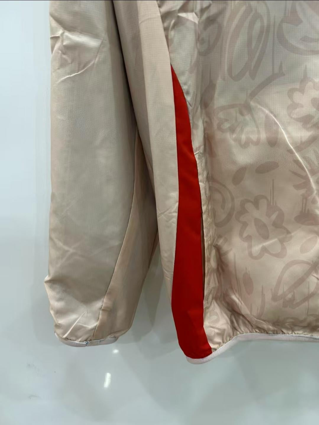 Italy Windbreaker Jacket - Beige