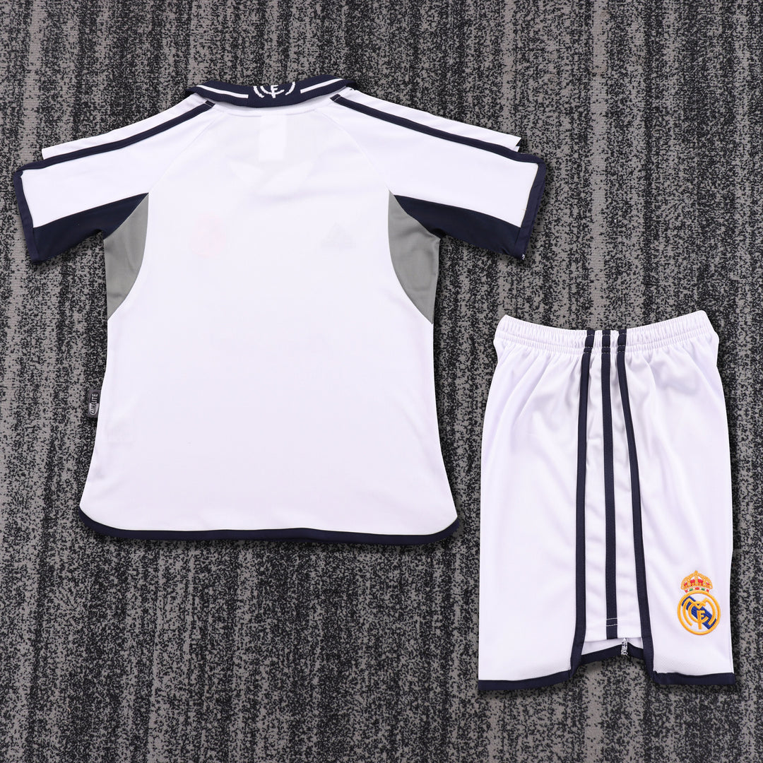 Real Madrid 00/01 Children's Home Retro Set