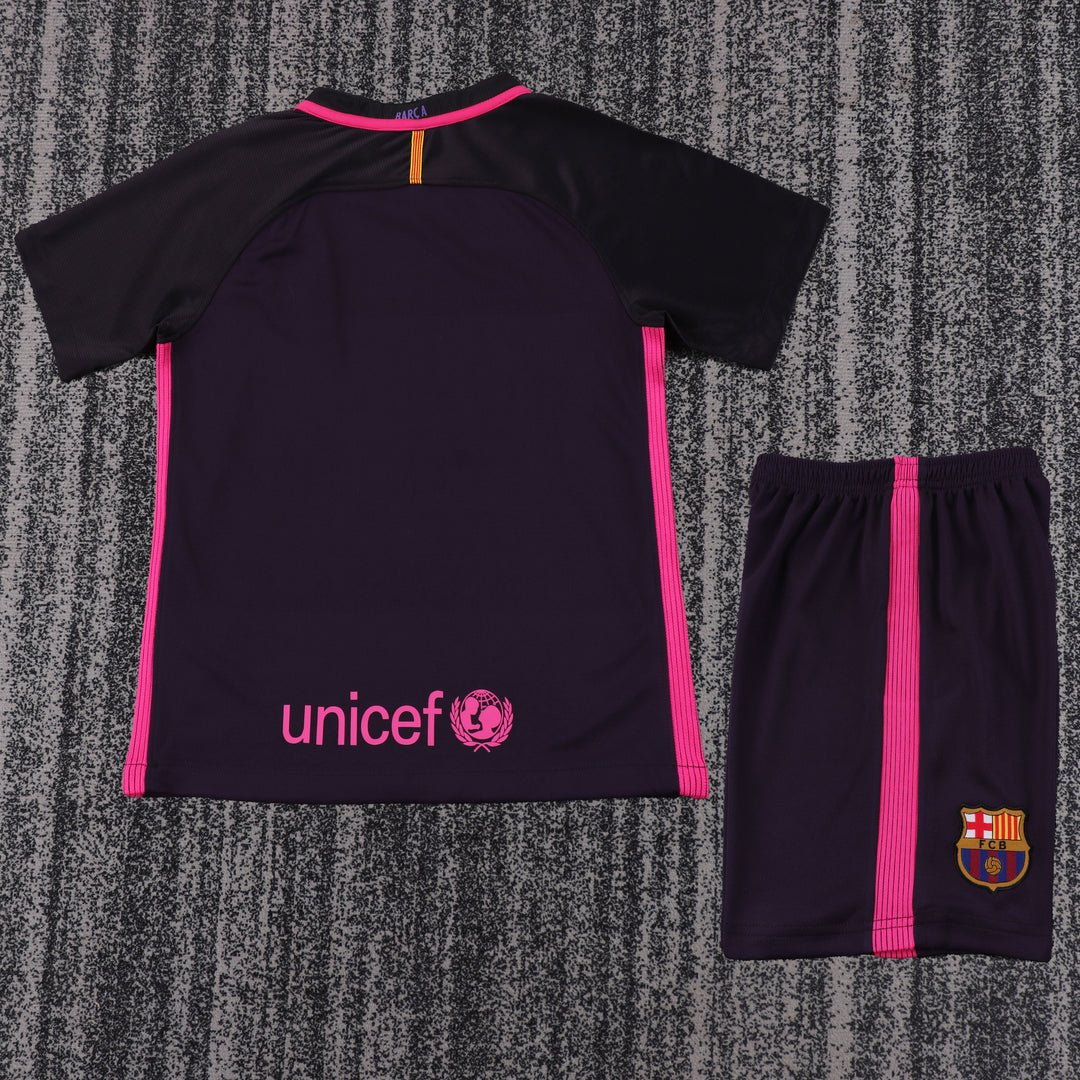 Barcelona 16/17 Children's Away Retro Set