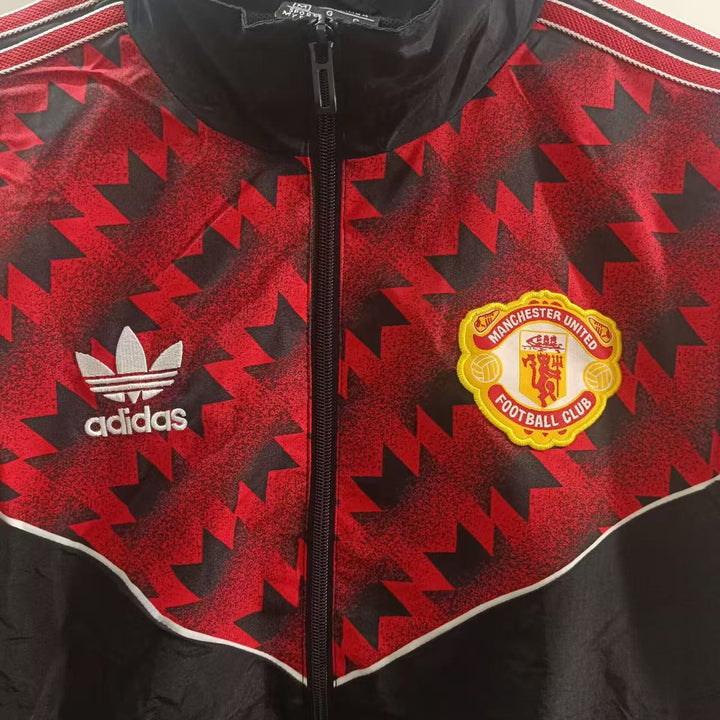Manchester United Windbreaker Jacket - Black/Red