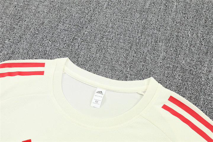 Liverpool 25/26 Training Shirt - Off-White