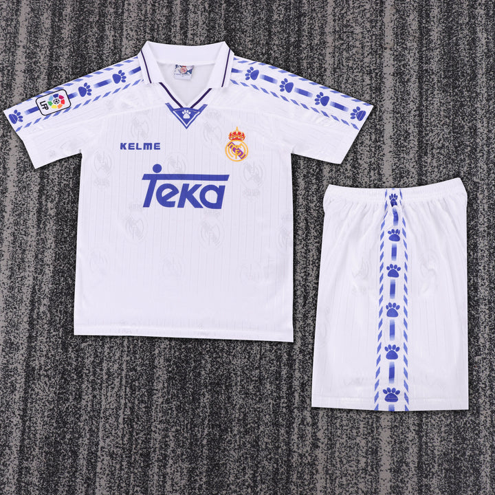 Real Madrid 96/97 Children's Home Retro Set (+Patches)