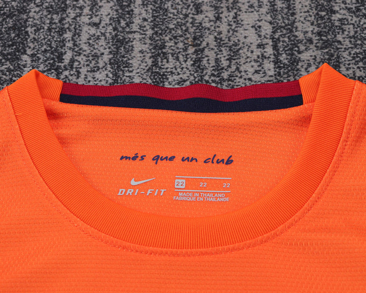 Barcelona 12/13 Children's Away Retro Set