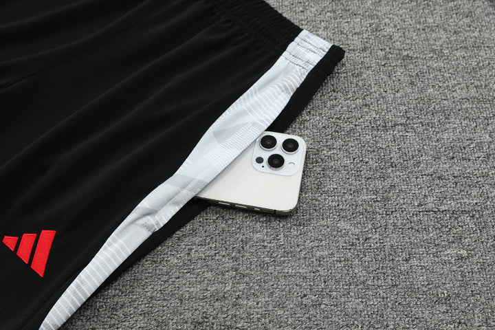Manchester United 2024/25 Pants - Black/White