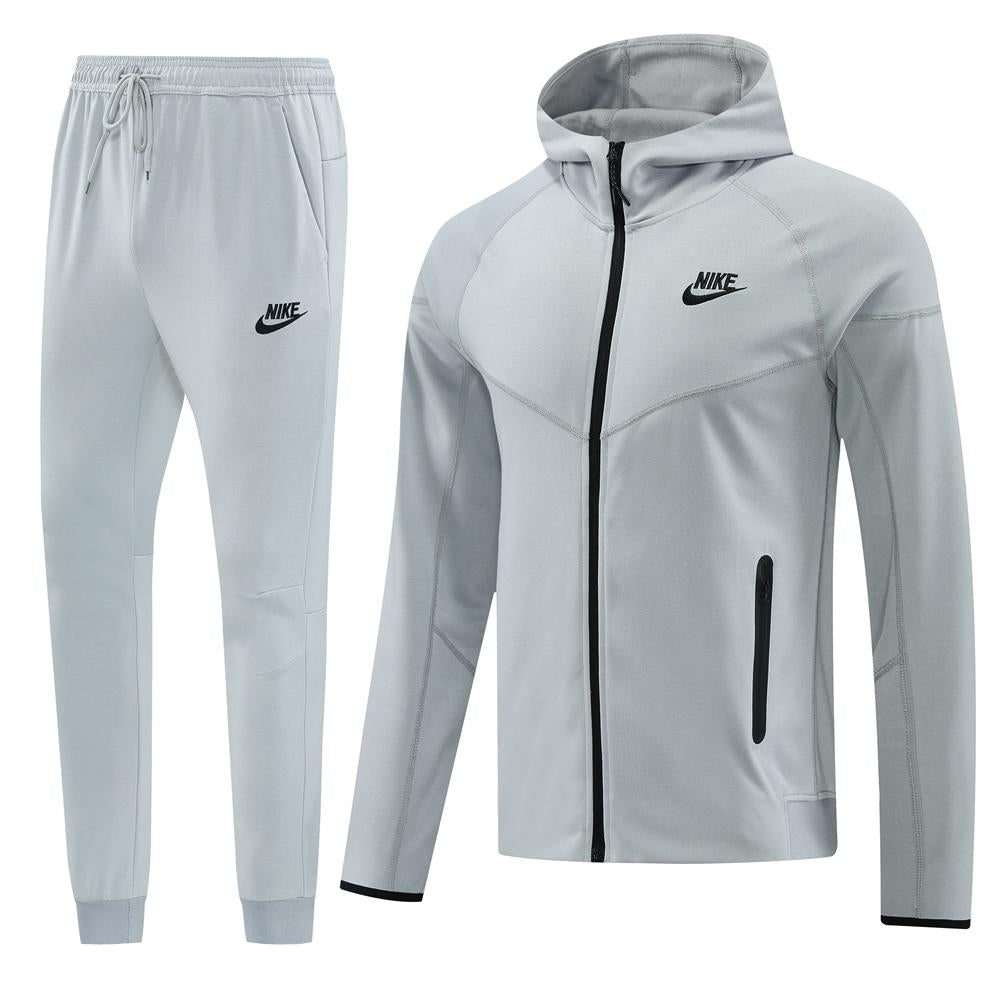 Nike Tech Fleece Set – Light Grey