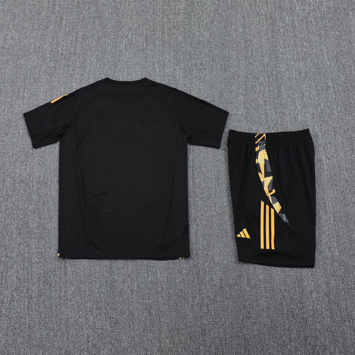 Real Madrid 2024/25 Training Kit - Black/Yellow