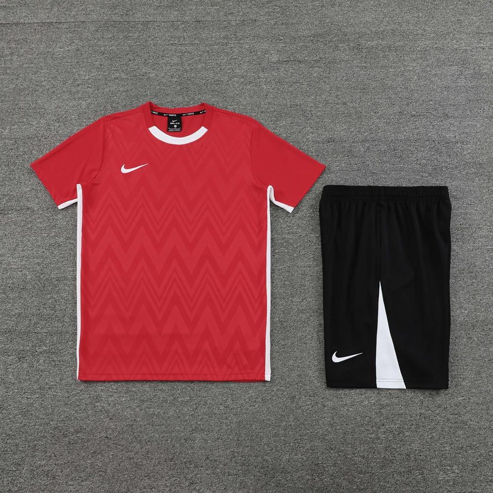 Nike Training Kit - Red