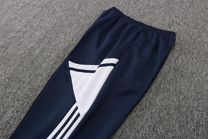 Training Set - Navy Blue/White