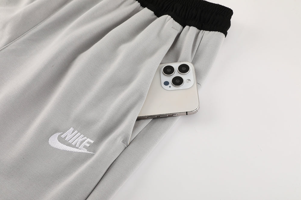 Nike Tech Fleece Set – Light Grey/Black