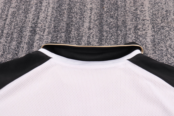 Manchester United 01/02 Children's Away Retro Set