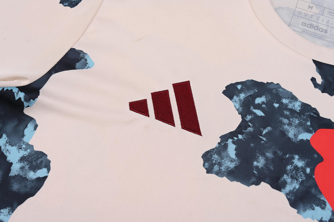 Bayern Munich 2025/26 Training Shirt - Salmon