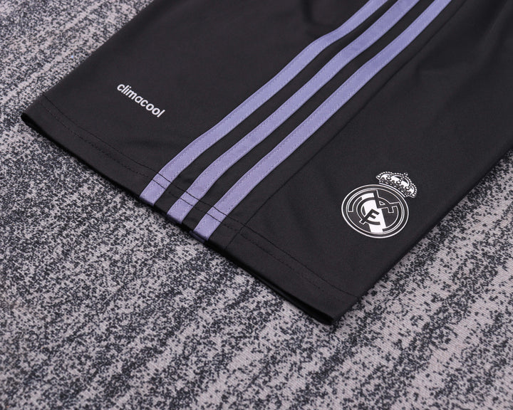 Real Madrid 16/17 Children's Third Retro Set