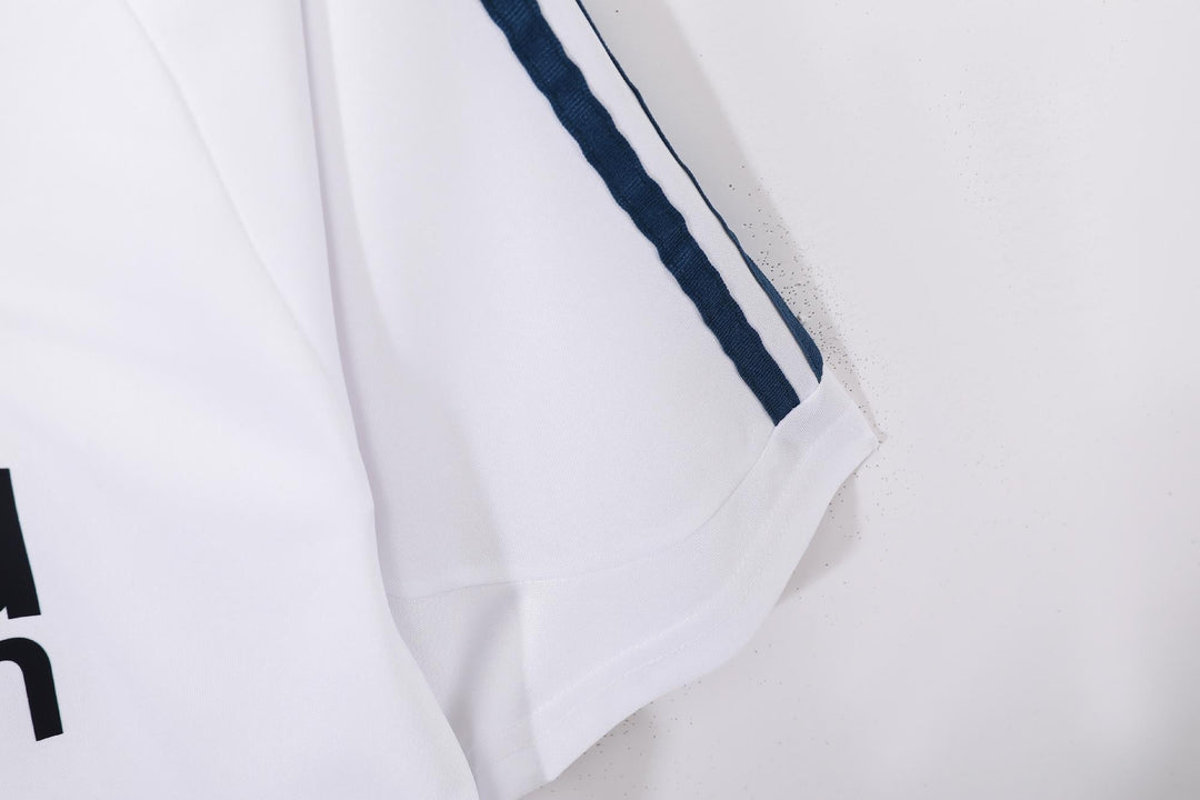 Real Madrid 01/02 Home Retro Shirt
