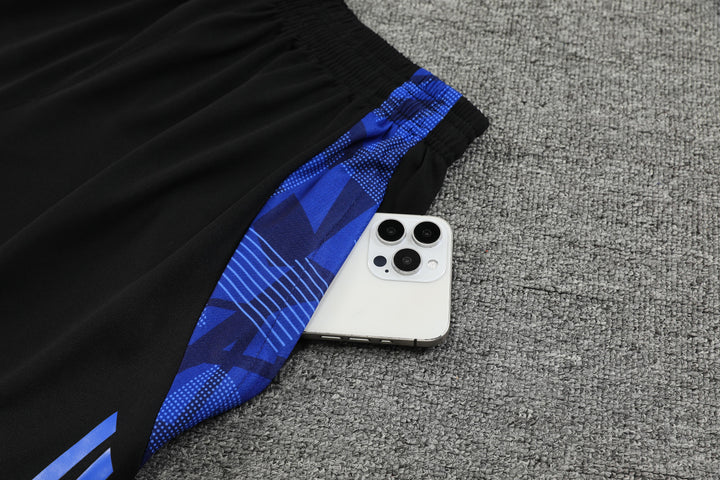 Manchester United 2024/25 Training Short - Black/Dark Blue