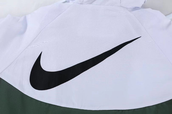 Nike Windbreaker Jacket - White/Dark Green