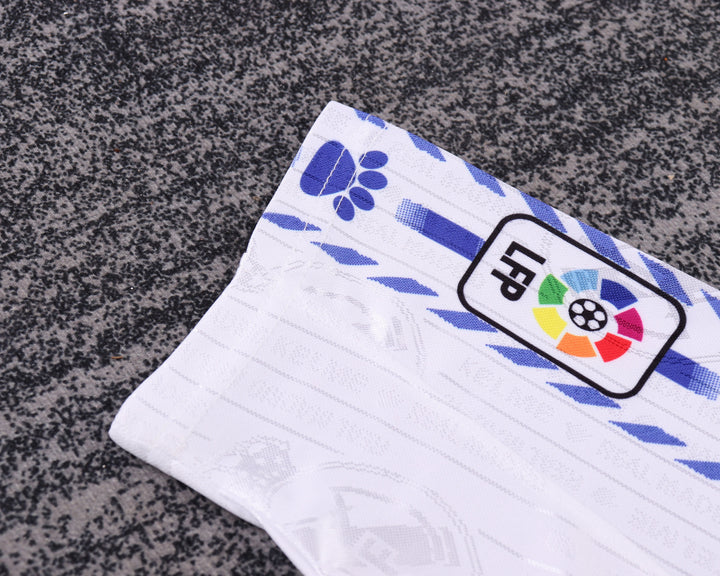 Real Madrid 96/97 Children's Home Retro Set (+Patches)