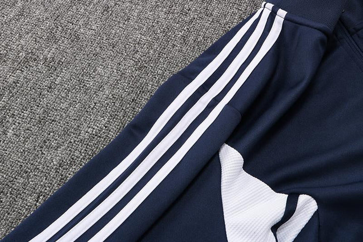 Training Set - Navy Blue/White
