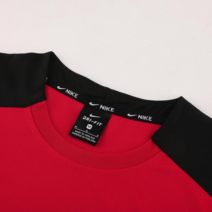 Nike Training Shirt - Red/Black