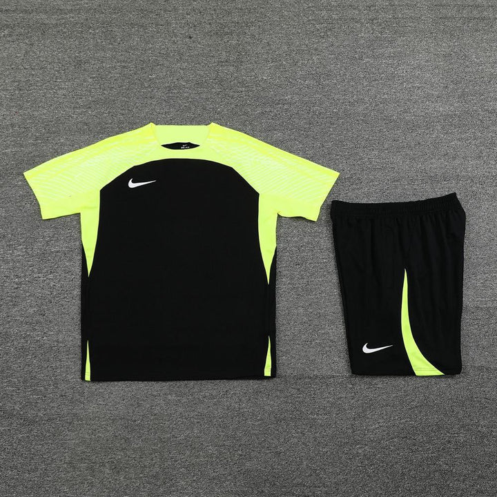 Nike Training Kit - Neon Green