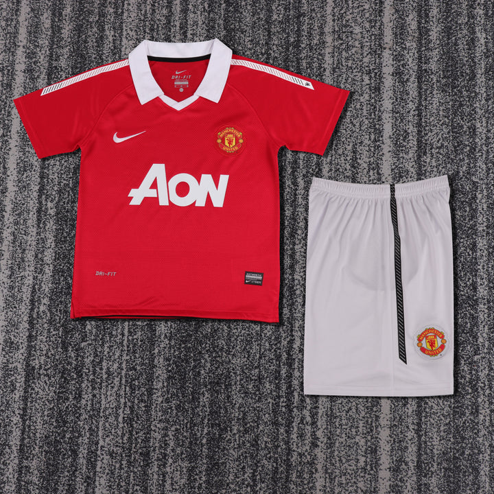 Manchester United 10/11 Children's Home Retro Set
