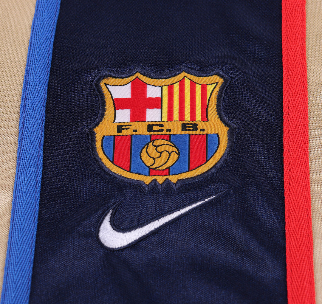 Barcelona 01/02 Children's Away Retro Set