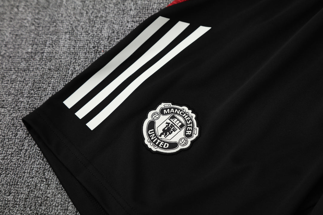 Manchester United 2025/26 Training Short - Black/Burgundy