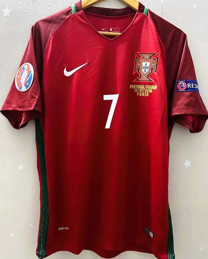 Portugal 16/17 Home Retro Shirt - RONALDO #7 (+Patches)