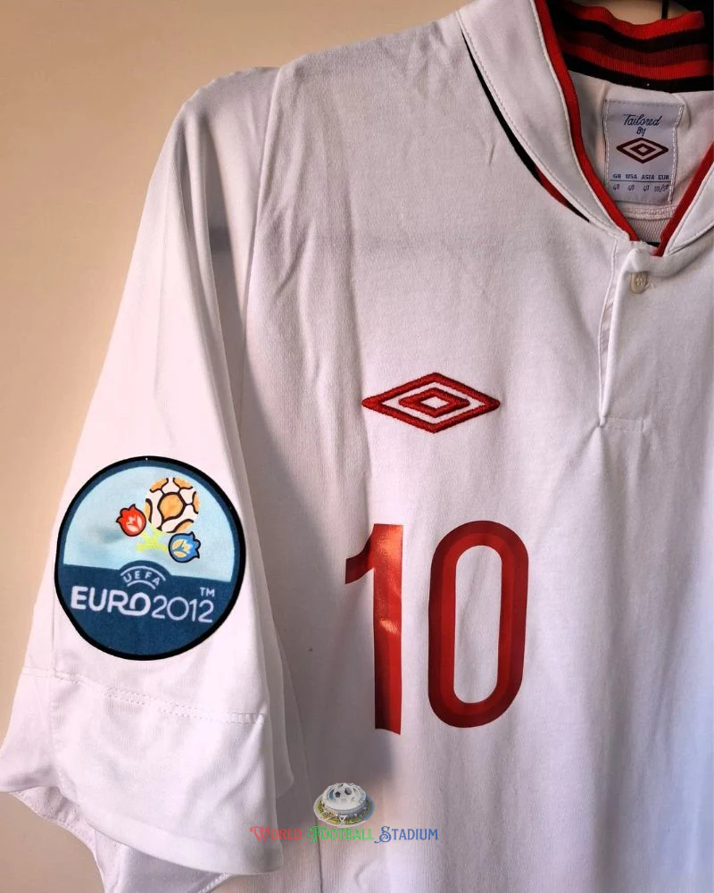 England 12/13 Home Retro Shirt - ROONEY #10 (+Patches)