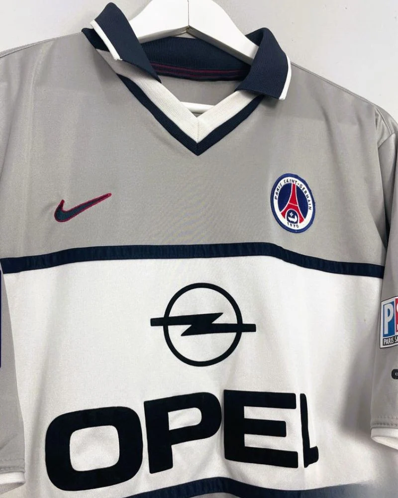 PSG 00/01 Away Retro Shirt - OKOCHA #10