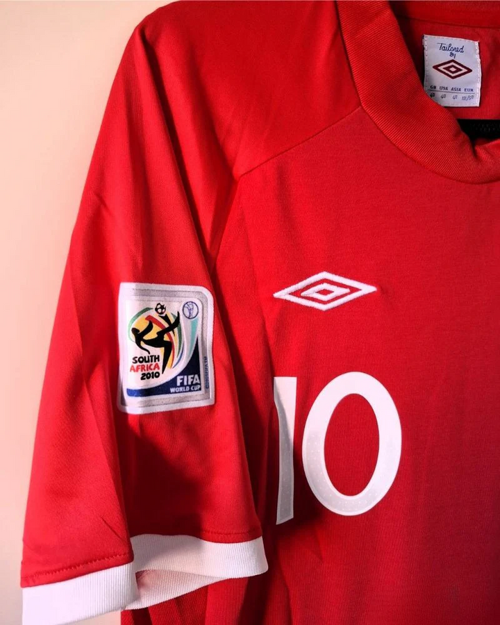 England 10/11 Away Retro Shirt - ROONEY #10 (+Patches)