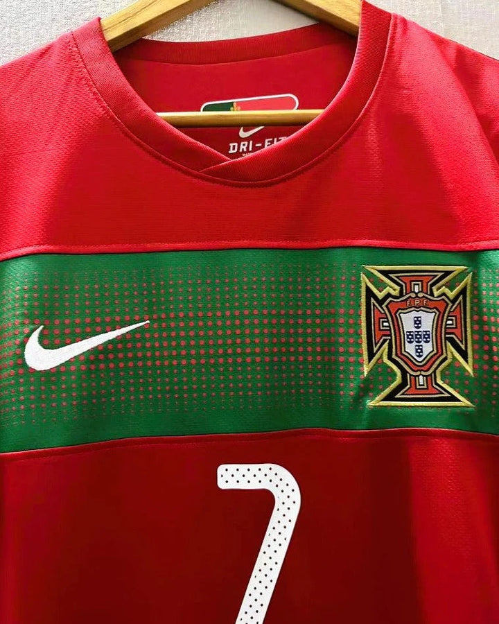 Portugal 10/11 Home Retro Shirt - RONALDO #7 (+Patches)
