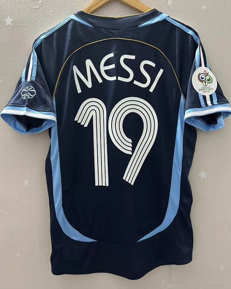 Argentina 06/07 Away Retro Shirt - MESSI #19 (+Patches)