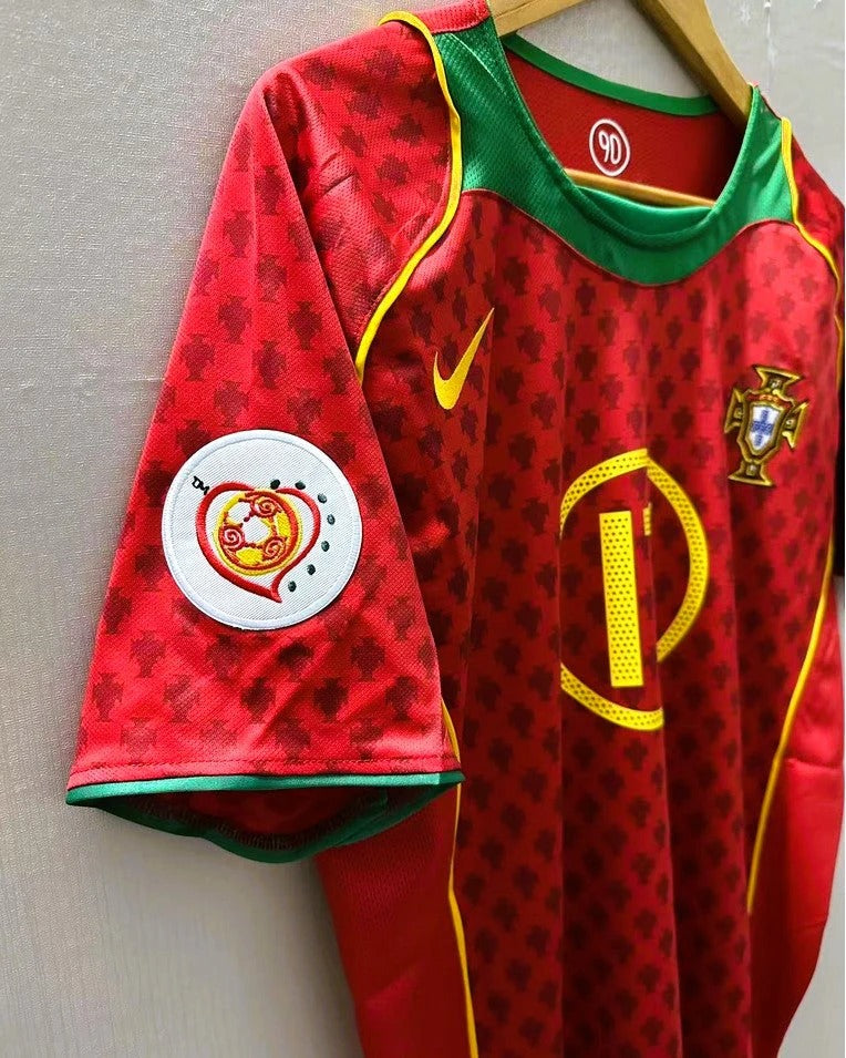 Portugal 04/05 Home Retro Shirt - C. RONALDO #17 (+Patches)