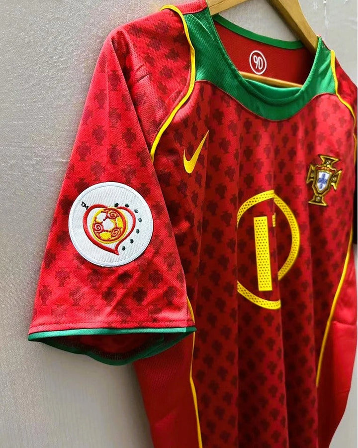 Portugal 04/05 Home Retro Shirt - C. RONALDO #17 (+Patches)