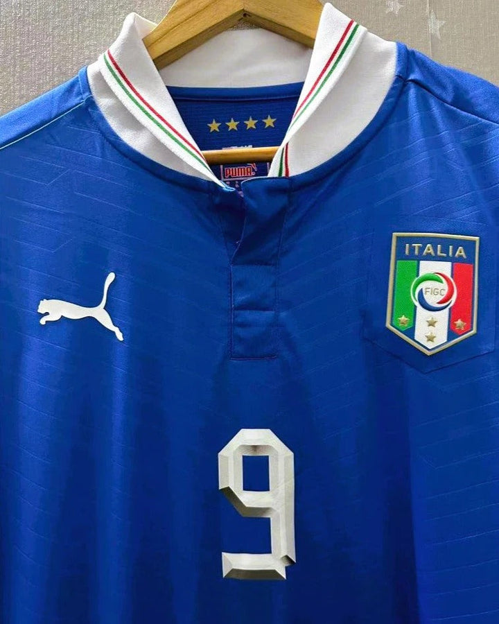 Italy 12/13 Home Retro Shirt - BALOTELLI #9 (+Patches)