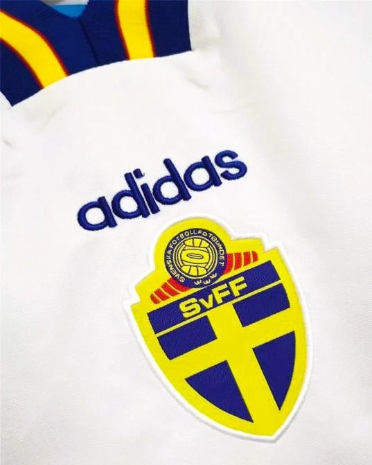 Sweden 94/95 Away Retro Shirt - LARSSON #7