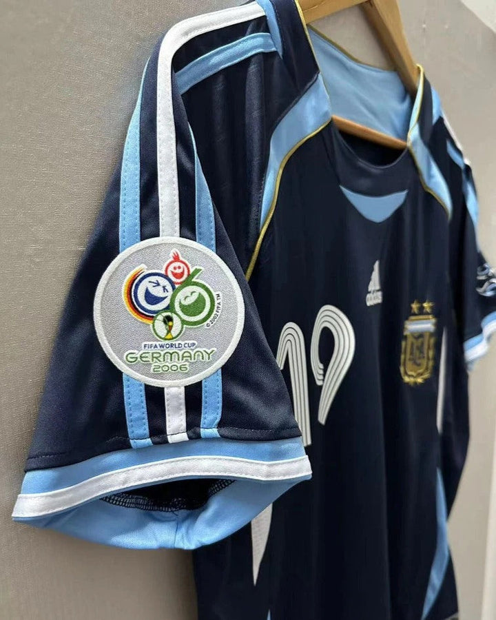 Argentina 06/07 Away Retro Shirt - MESSI #19 (+Patches)