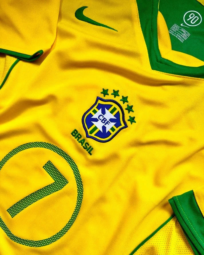 Brazil 04/05 Home Retro Shirt - ADRIANO #7