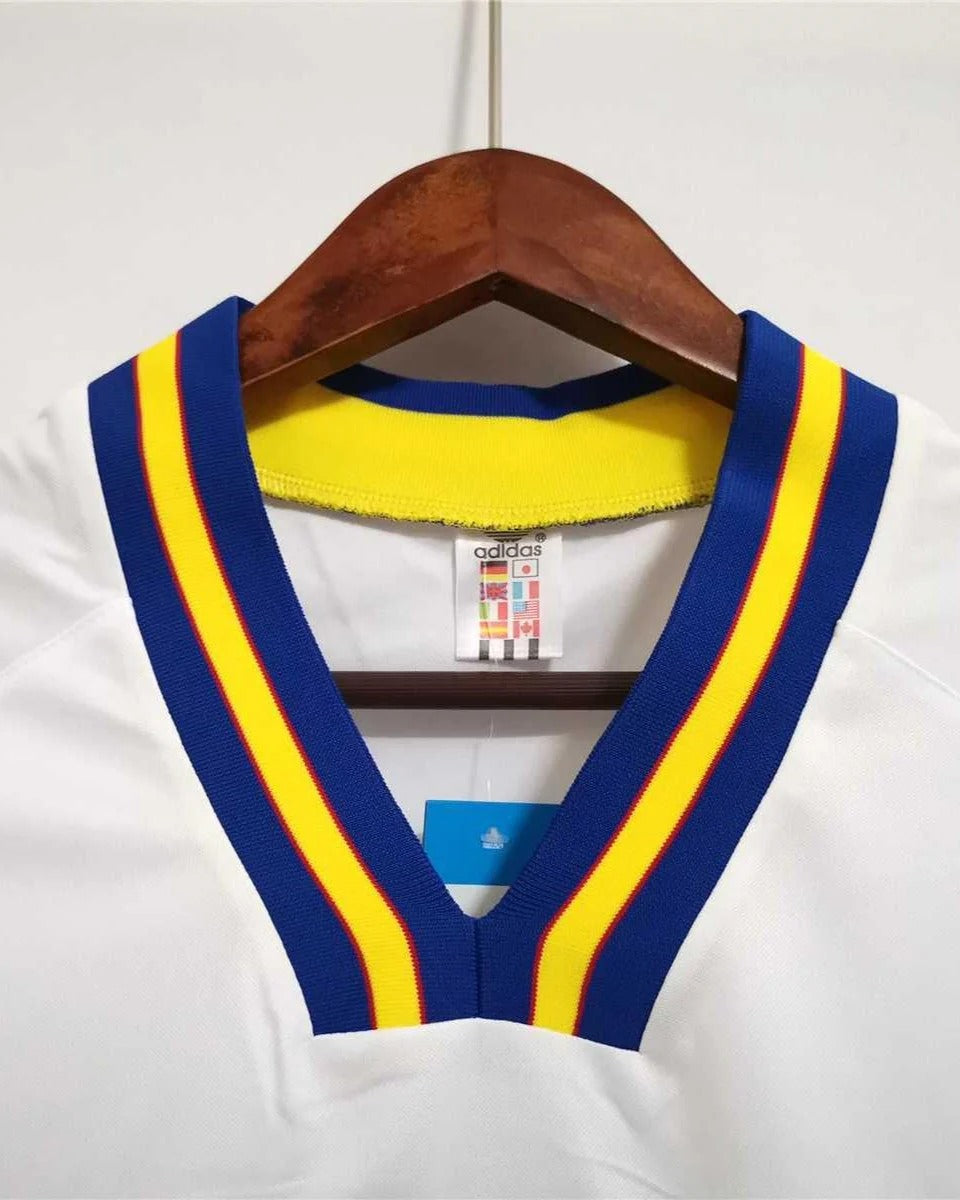 Sweden 94/95 Away Retro Shirt - LARSSON #7