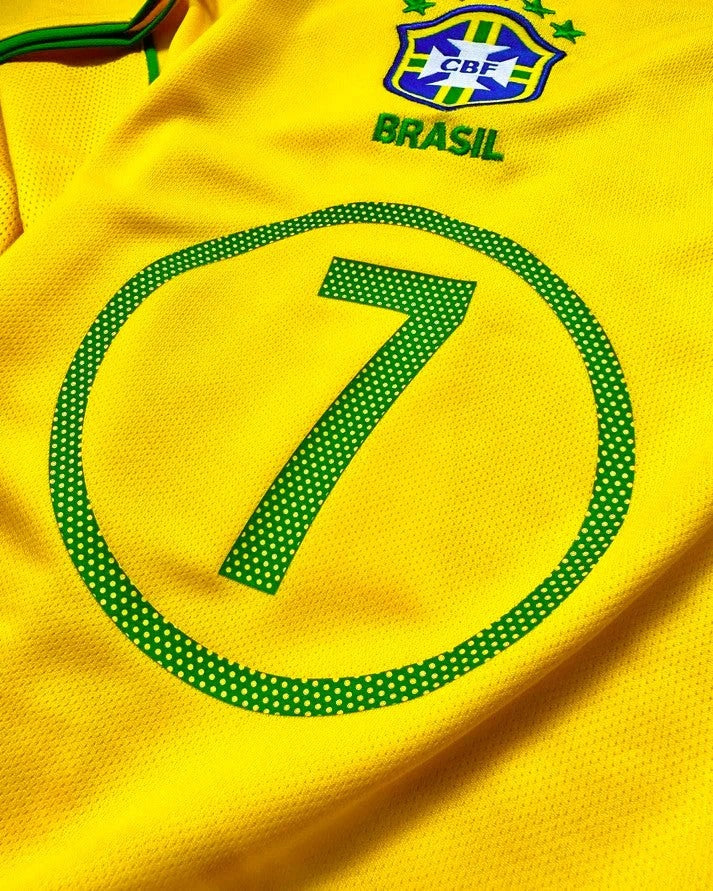 Brazil 04/05 Home Retro Shirt - ADRIANO #7