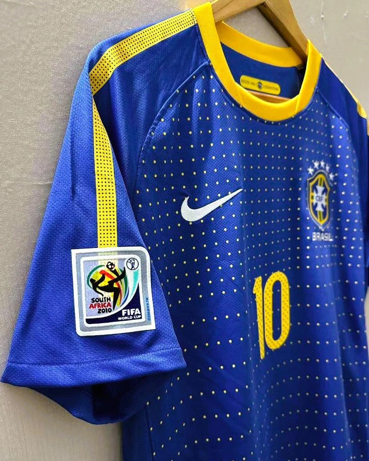 Brazil 10/11 Away Retro Shirt - KAKA #10 (+Patches)