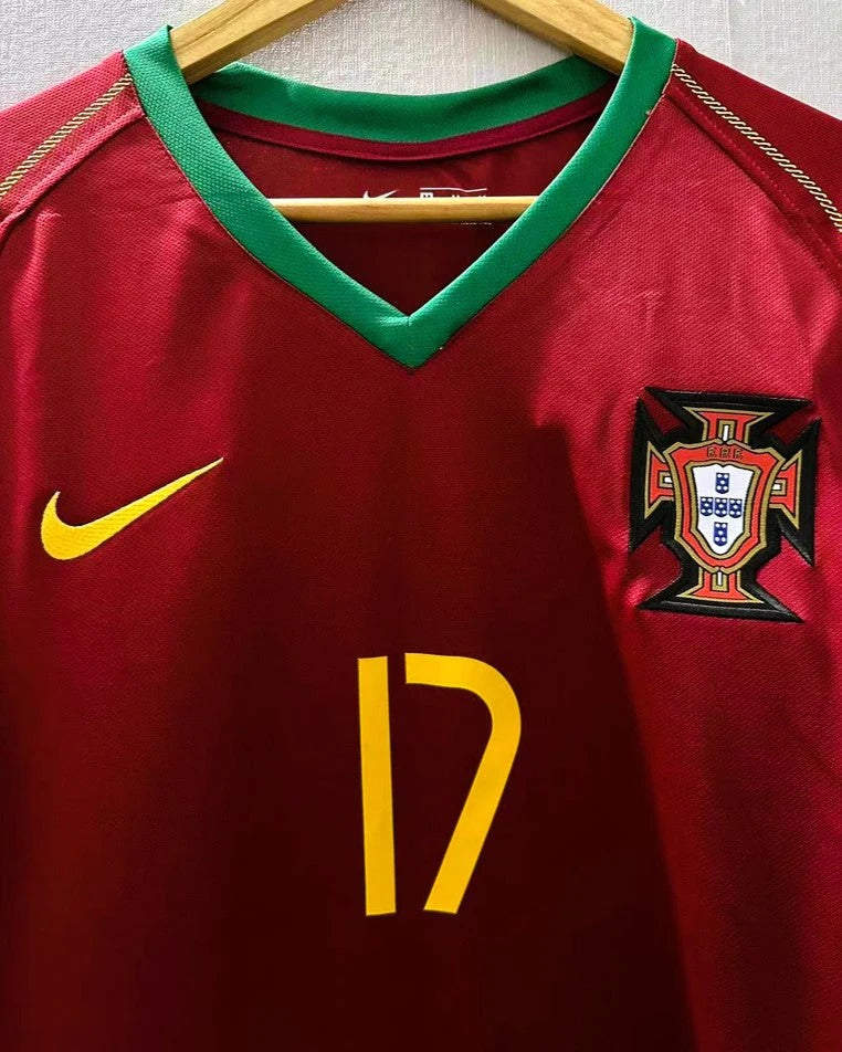 Portugal 06/07 Home Retro Shirt - C. RONALDO #17 (+Patches)