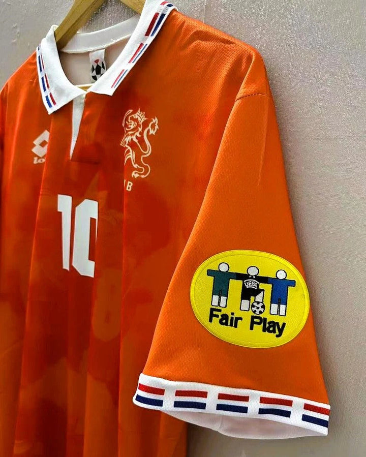 Netherlands 96/97 Home Retro Shirt - BERGKAMP #10 (+Patches)