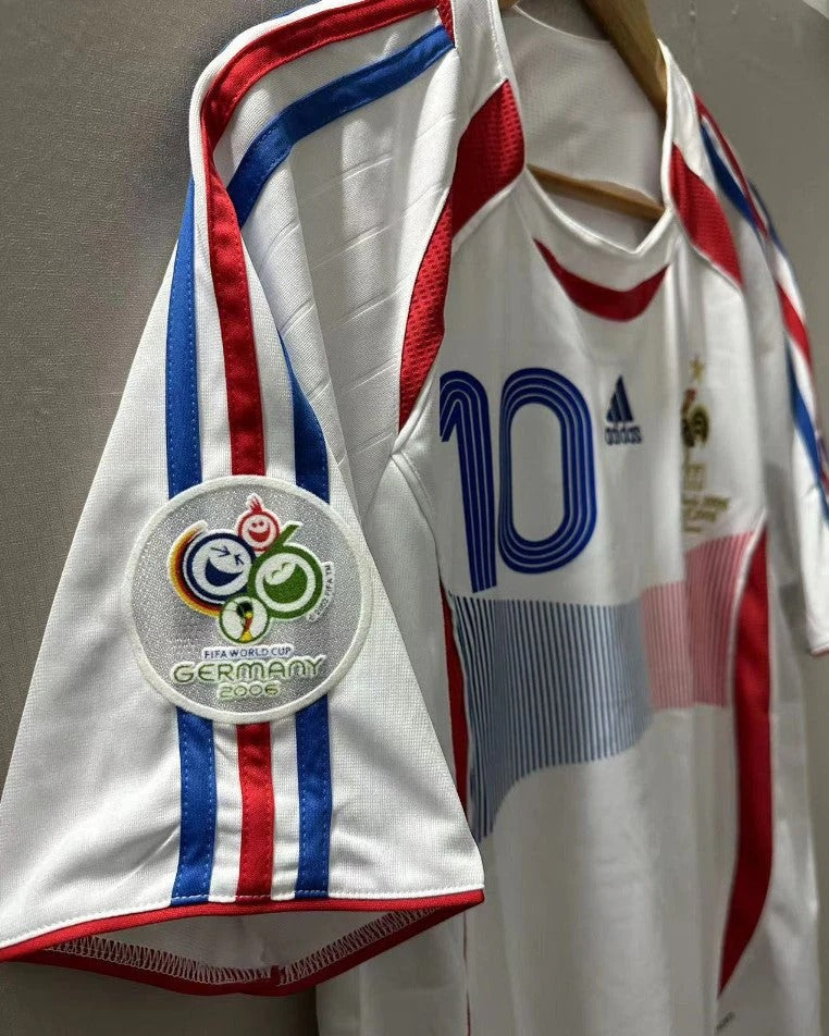 France 06/07 Home Retro Shirt - ZIDANE #10 (+Patches)