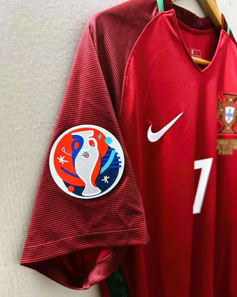 Portugal 16/17 Home Retro Shirt - RONALDO #7 (+Patches)